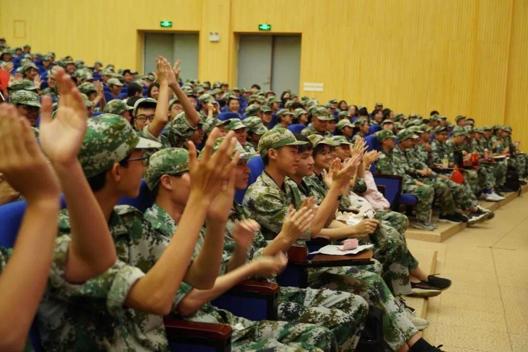 哪样的孩子是爱发脾气的父母教导出来的，对孩子有影响吗？